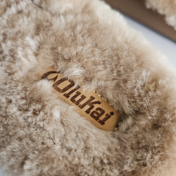 OulKai Kipe'a Heu Slipper Sandal Shearling Never Worn Size 8 Tan Flip Flop - Picture 8 of 10